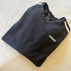 Woman’s Addidas CrewNeck